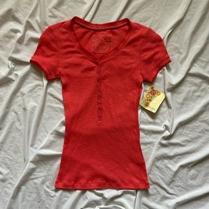 SOLD!! Energie deadstock henley short sleeve top